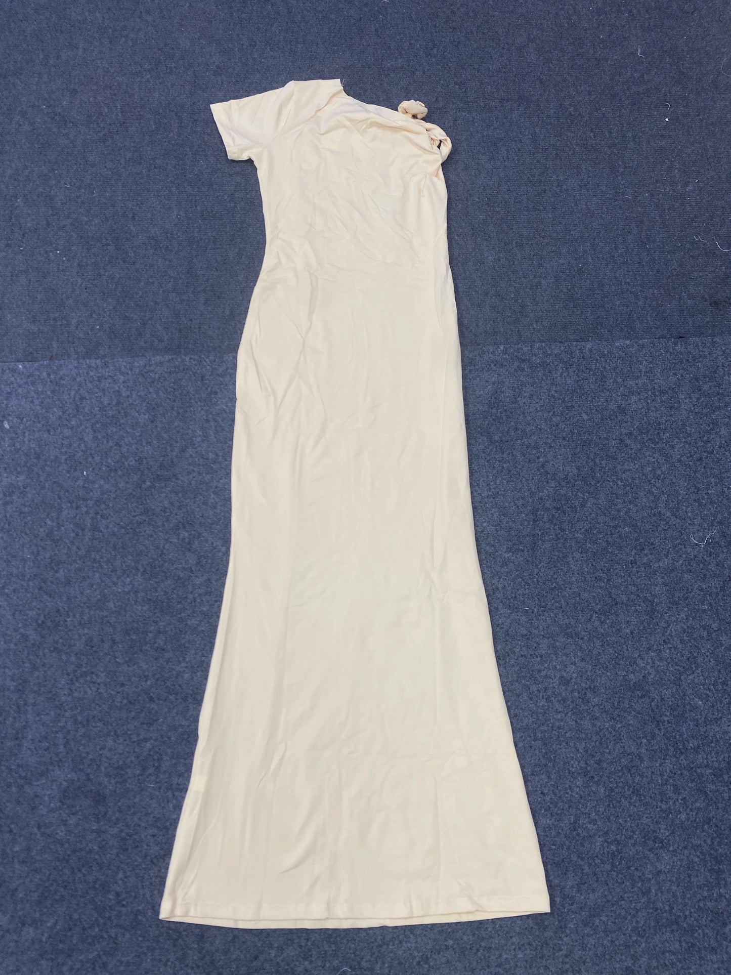 Women's clothing 2025 new fashion trend sexy spicy girl slim fit elegant sloping shoulder dress