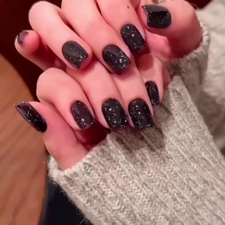 XEIJAYI 5 Colors 15ml New Popular Nail Gel Semi Permanent Nail Art Soaking LED Nail Salon DIY Nail Salon Gel, Best for Christmas