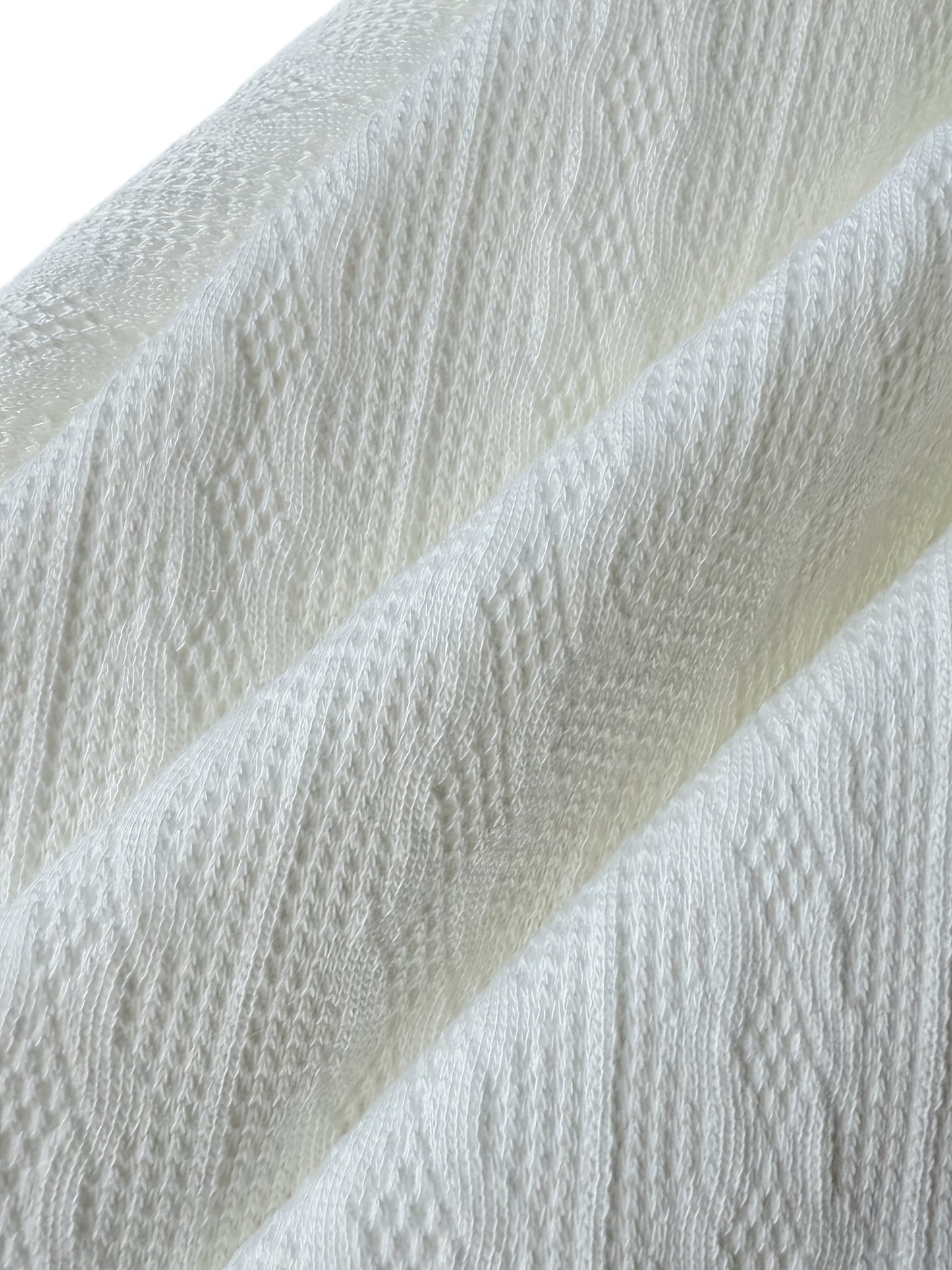 Women'S Elegant Velvet Cape Shawl - Plush Faux Fur Warm Winter Jacket with Adjustable Hood, Long Sleeves, and Front Pockets for Fall/Winter Fashion, Cozy Outerwear, Cozy Fashion, Sophisticated Style, Soft Texture