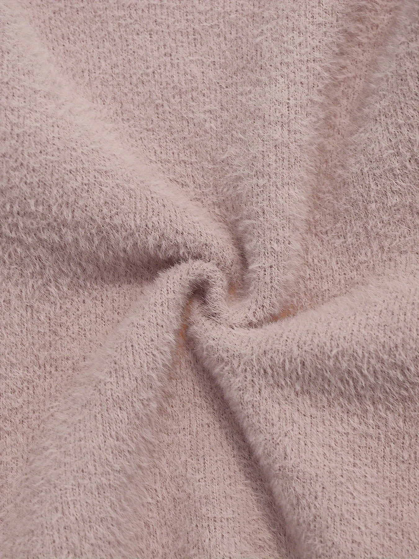 2025 New Knitted Sweater,Soft And Cozy, Perfect for Autumn And Winter Knitting.