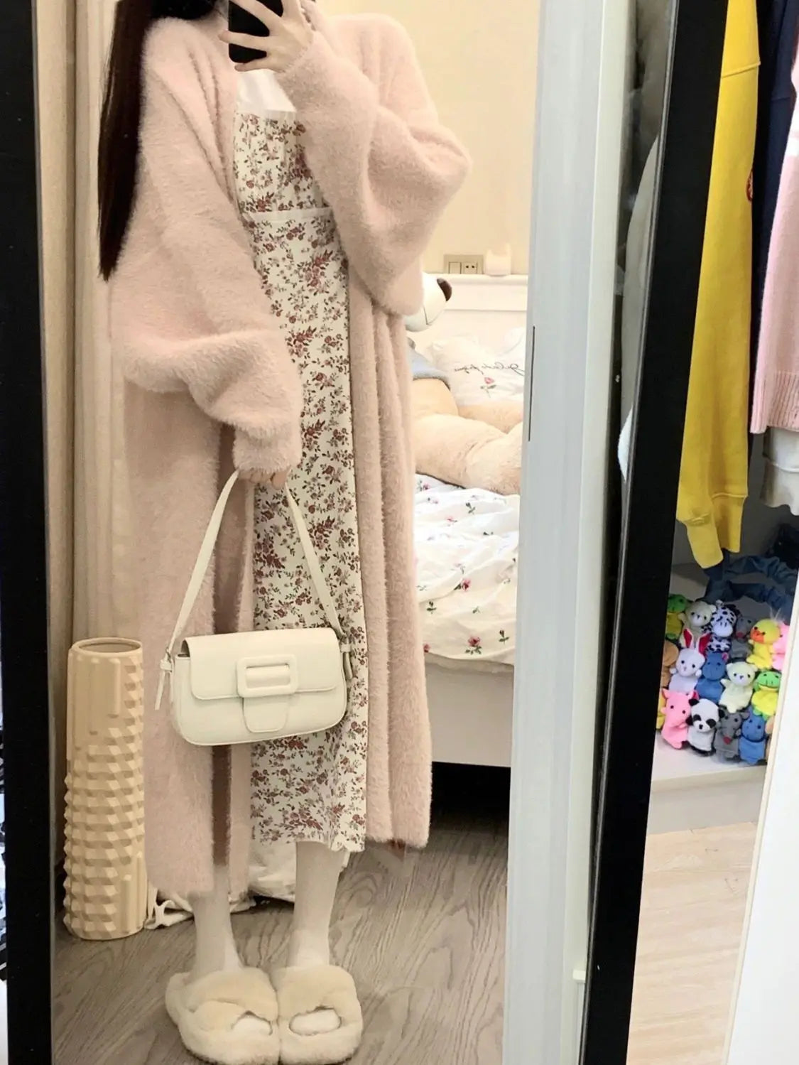 white Long Cardigan for women 2025 new winter clothes Knitted fluffy long sleeve Cashmere sweater coat korean style warm vintage