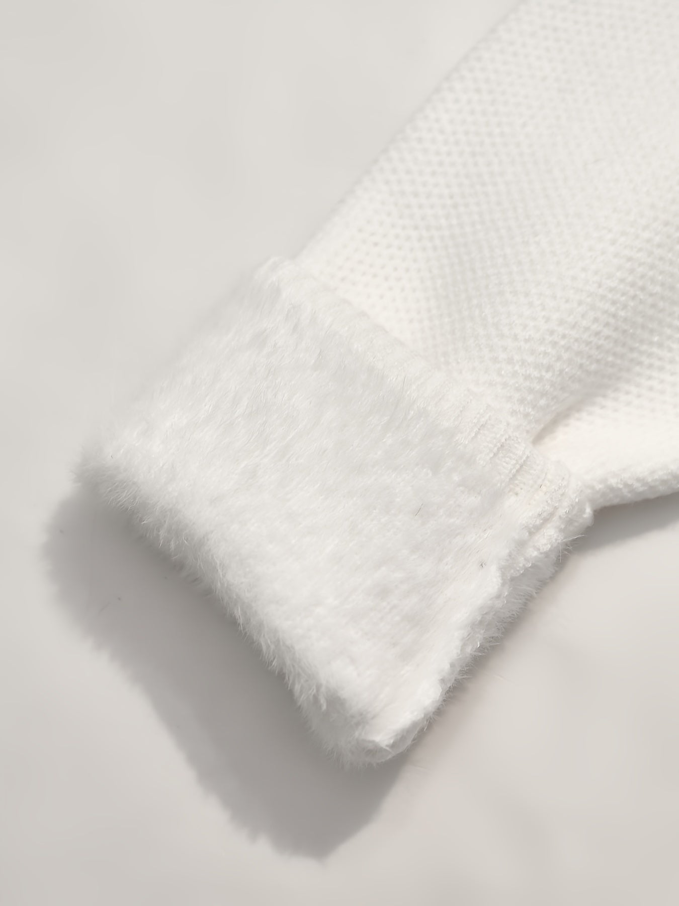2025 New Knitted Sweater,Soft And Cozy, Perfect for Autumn And Winter Knitting.
